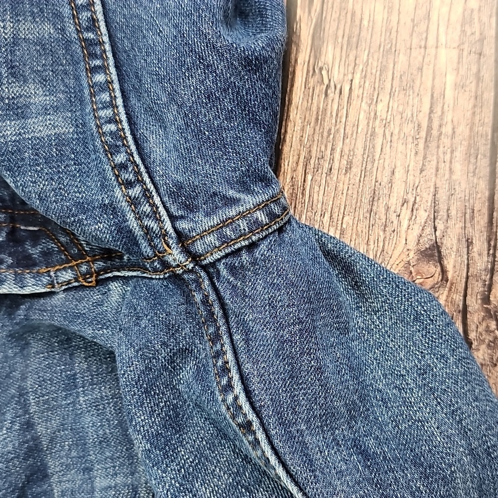 NEW FREE PEOPLE MID-RISE DISTRESSED RAW TIERED HEM FLARE LEG DENIM BLUE JEANS - Picture 7 of 12